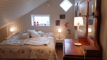 1 bedroom, iron/ironing board, WiFi