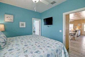 3 bedrooms, iron/ironing board, WiFi, bed sheets