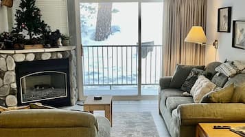 Condo, 1 Bedroom | Interior