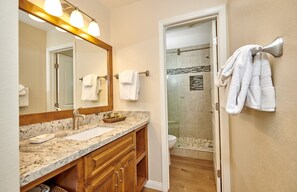 Condo, 1 Bedroom | Bathroom