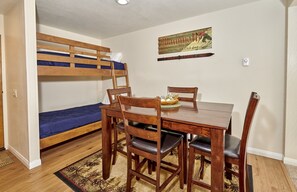 Condo, 1 Bedroom | Dining