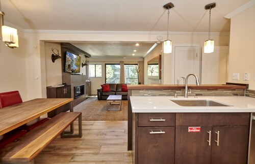 St. Anton Courtyard View Ski-in/out 1-bedroom Condo