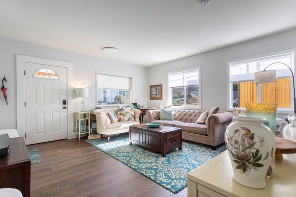 Smart TV, books, stereo, computer monitors