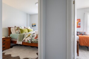 4 bedrooms, desk, iron/ironing board, free WiFi