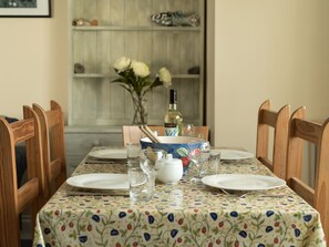 Cottage | Interior