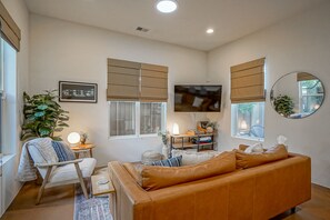 Smart TV - Boho 2b/2ba Downtown/OldTown, Patio w/fire feature (Albuquerque)