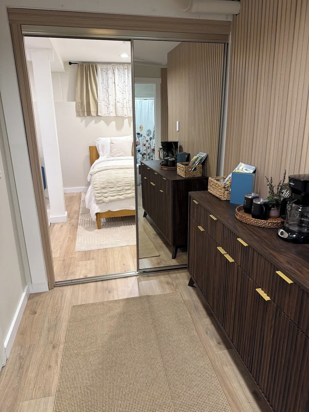 1 chambre, fer et planche à repasser, Wi-Fi, draps fournis