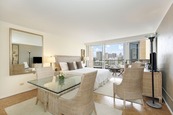 Fer et planche à repasser, Wi-Fi gratuit, draps fournis