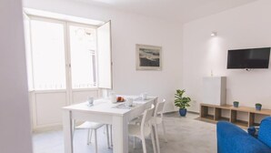 Uklassifisert bilde, 3 av 27, knapp