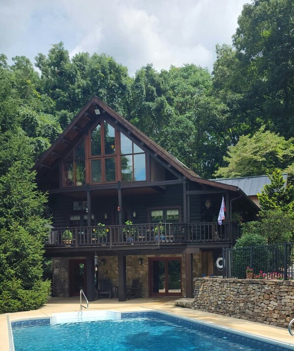 Outdoor pool, a heated pool - Harmony Lodge nestled in wooded tranquility! (Myersville)