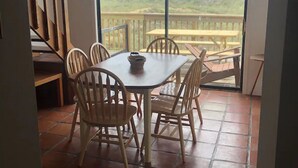 Unclassified image, 5 of 25, button - Mia's Beach House (Matagorda)