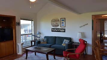 Family Condo, Private Bathroom, Sea View | Interior