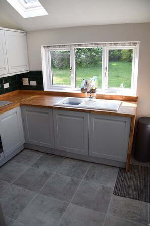 Fridge, microwave, dishwasher, high chair - Albany Cottage -  a cottage that sleeps 7 guests  in 4 bedrooms (Dalbeattie)