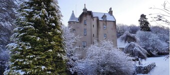 Historic Fairytale Lickleyhead Castle