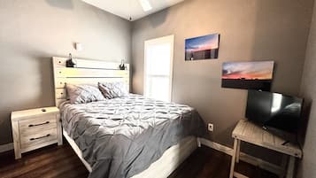 2 bedrooms, iron/ironing board, free WiFi, bed sheets