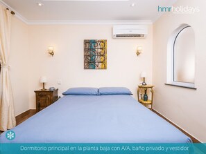 4 makuuhuonetta, silitysrauta/-lauta, ilmainen Wi-Fi, vuodevaatteet