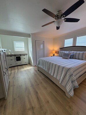 4 bedrooms, free WiFi, bed sheets