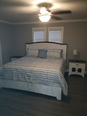 4 bedrooms, free WiFi, bed sheets