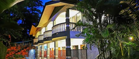 Fachada de la propiedad