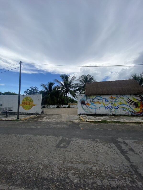 Front of property - Hotelito Amigos Bacalar (Bacalar)