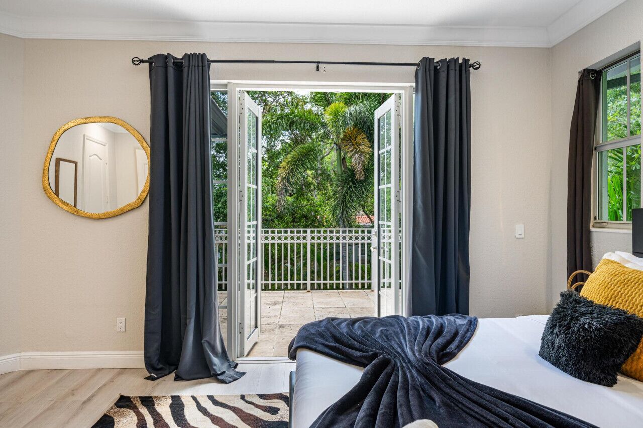 6 chambres, fer et planche à repasser, lit parapluie, Wi-Fi gratuit