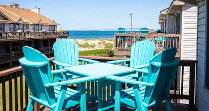 Ocean View End-Unit Townhome | Steps to Beach | Pool, Bikes & More