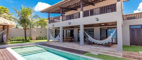 Deluxe Villa | Pool | Outdoor pool