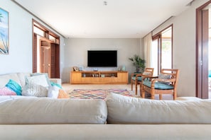 Villa Deluxe | Vardagsrum