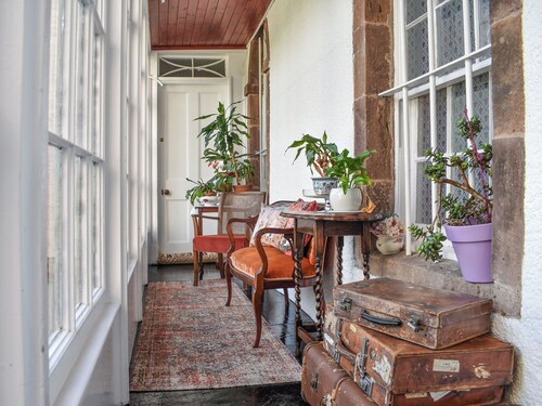 A fantastic and truly unique holiday suite located within the main castle.