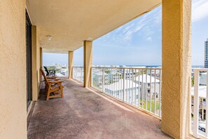 Property grounds - Compass Point 610 | Dog Friendly | Waterfront | Pool | Docks | My Beach Getaways (Gulf Shores)