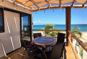 Outdoor dining - Beach Front Lofts 4 (el sargento)