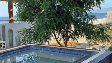 Opvarmet pool