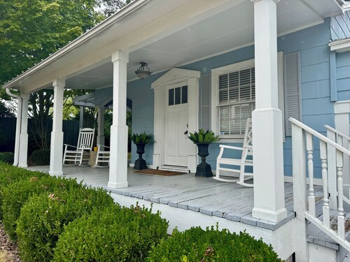 Picturesque Home in Downtown Auburn