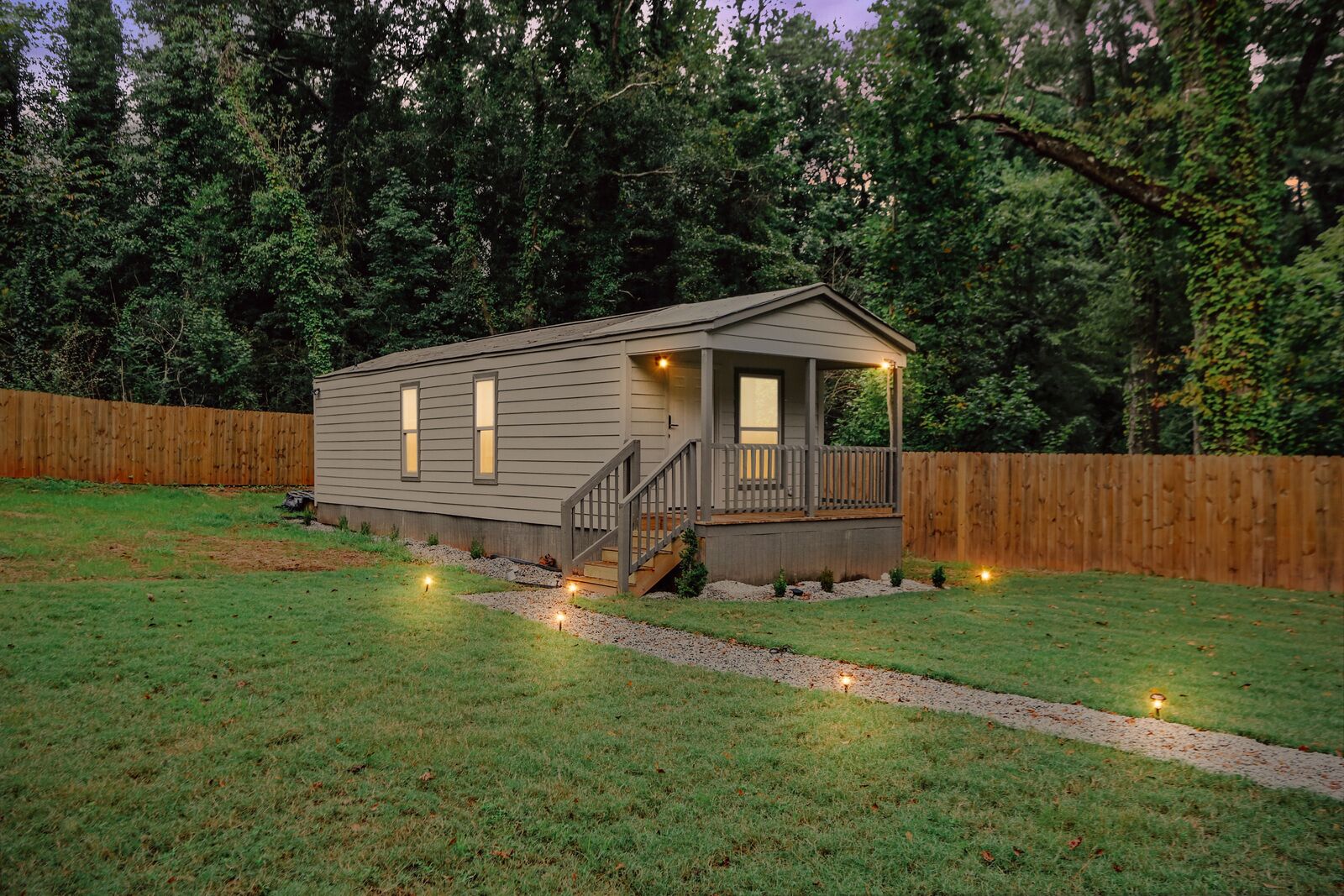 A Tiny Escape - Minutes away from most ATL attractions 