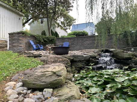 Property grounds. Turnbridge Manor