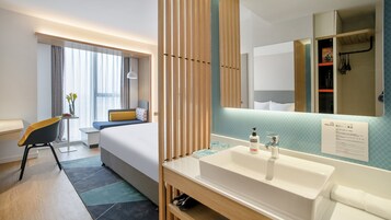 Standard Room, 1 King Bed (Extra Floor Space) | In-room safe, desk, soundproofing, free WiFi