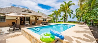 5★Resort like paradise, heated pool, ocean views, AC, peaceful gated community.