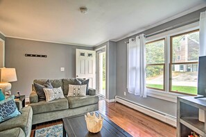 TV - Family-Friendly Tisbury Escape - Walk to Town (Tisbury)