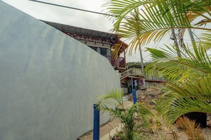 Property grounds - Cozy Bottom Suite. La Mimosa de Taboga (Taboga)