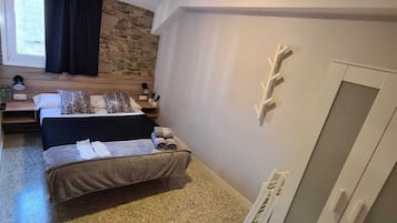 Fer et planche Ă repasser, Wi-Fi gratuit, draps fournis