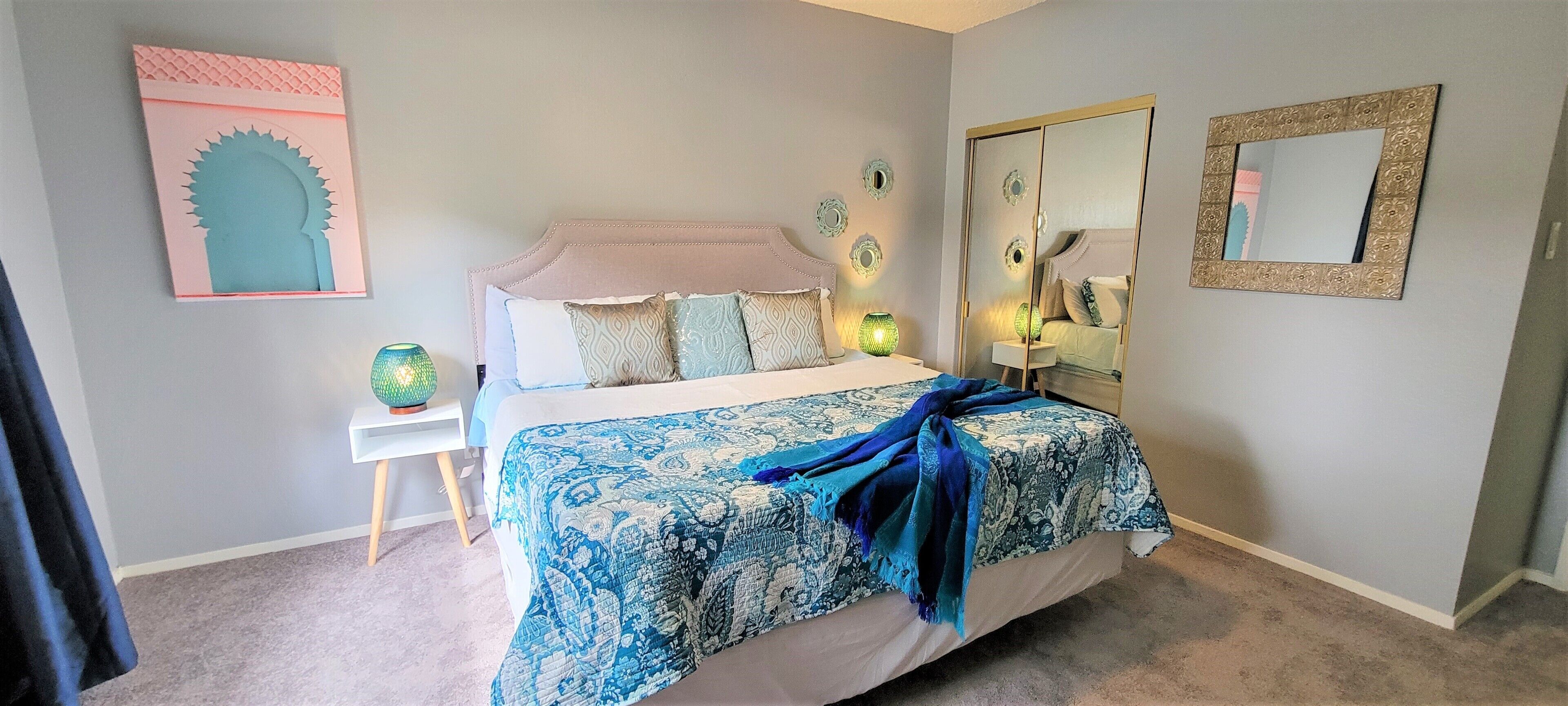 2 bedrooms, desk, iron/ironing board, travel crib