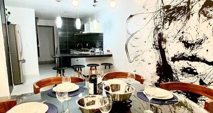 LARGE PH, FULL FLOOR 100% REFURBISHED EXPO AREA