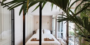 1 bedroom, free WiFi - Elegant Suit in Montmartre by an Architect (Paris)