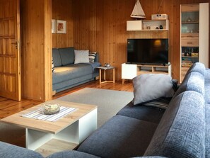 Unclassified image, 2 of 21, button