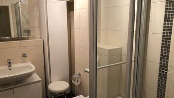 Douche, sèche-cheveux