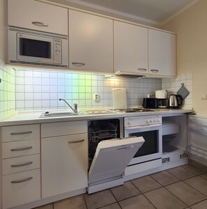 Fogão, lava-louças