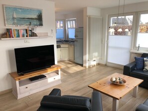 TV, fireplace, DVD player, stereo