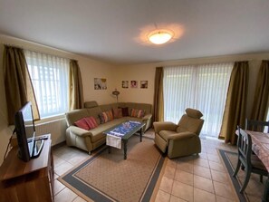 Télévision, chaîne hi-fi