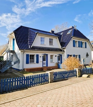Exterior - Wiesenstrasse 66 apartment "Kirr" OG - Modern and with great attention to detail (Zingst)