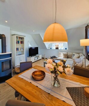 TV, fireplace, stereo - Haus Kranichsruh Whg.2.3 "strandgut" (Zingst)
